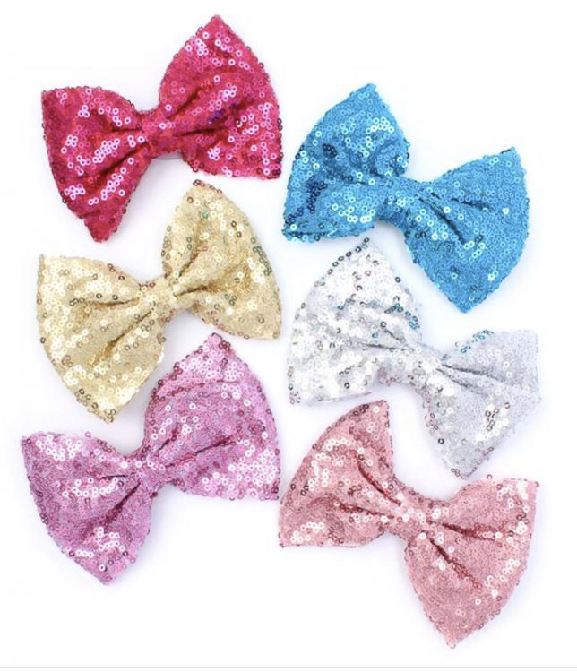 Picture of 6674 / 6747 LARGE SEQUIN BOW ON AN 8CM BEAK CLIP